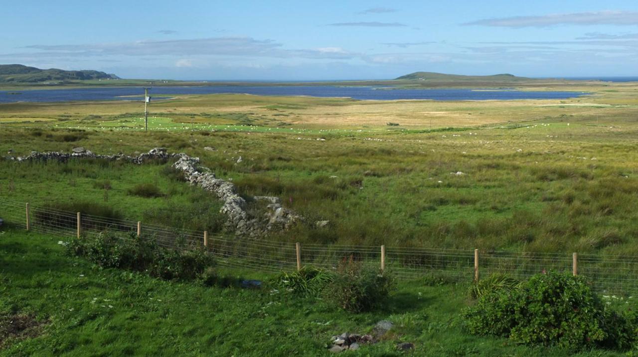 Facing West Bed and Breakfast Carnduncan Exterior foto